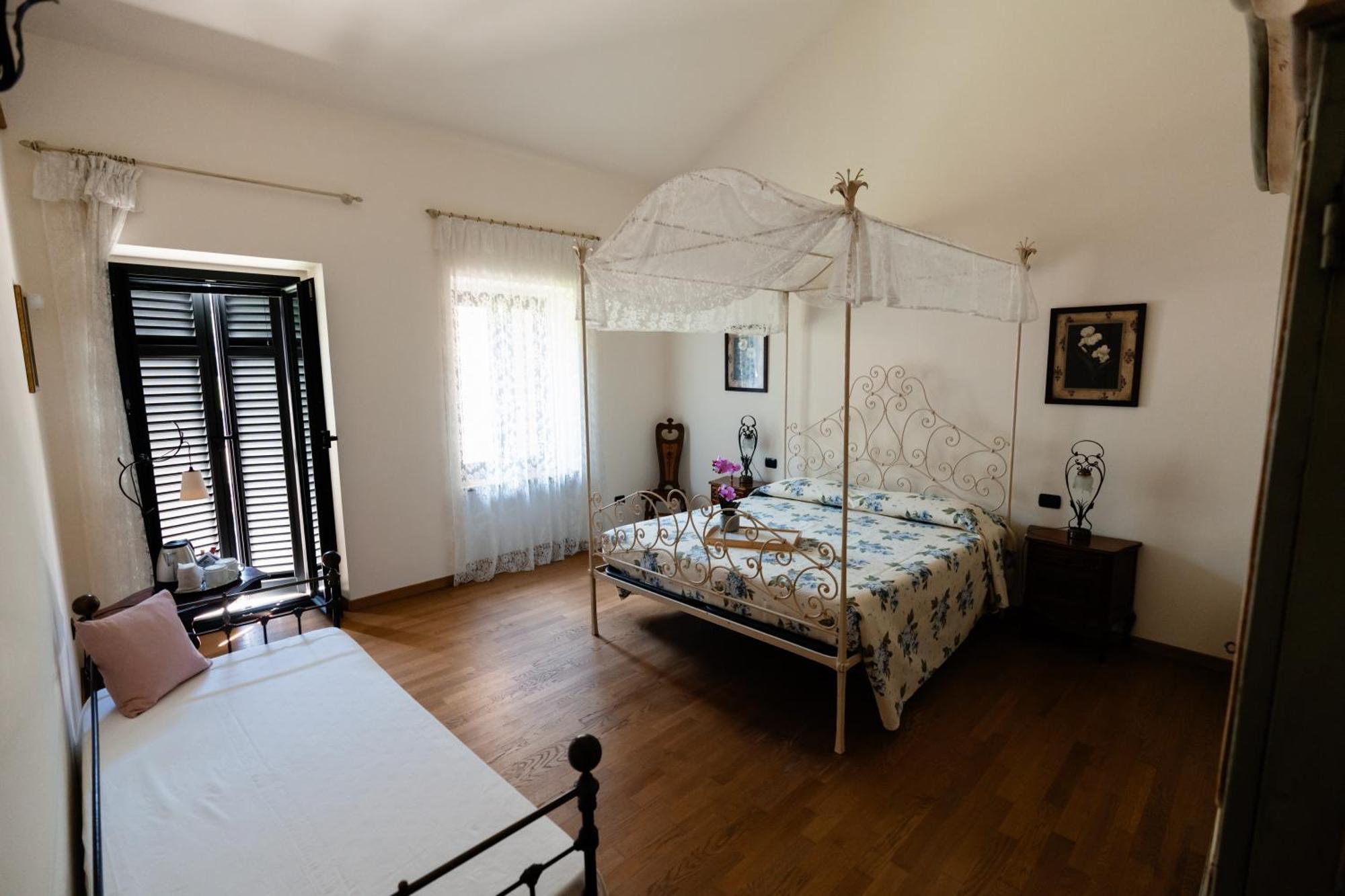 Cadgal - Tenuta La Cova Calamandrana Exteriör bild
